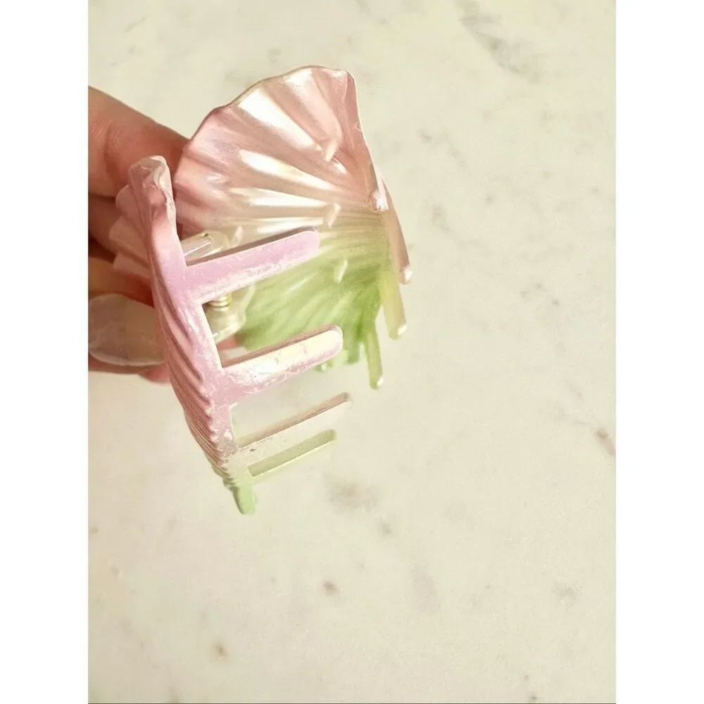 Pink and green ombre clamshell hair claw